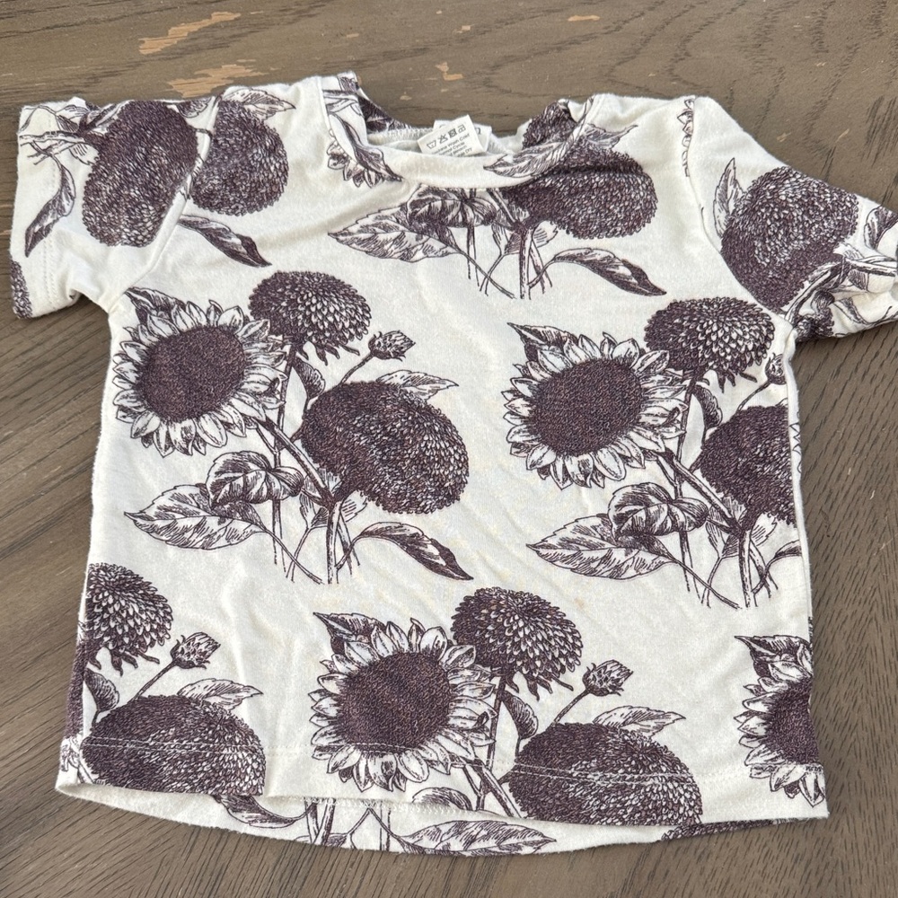kate quinn Cream Tee with Dark Brown Sunflower Print